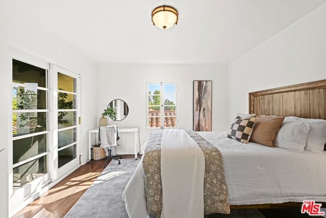 10323 Dunkirk Avenue, Los Angeles, CA 90025 — photo 11 of 19