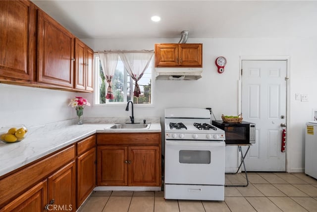 23702 Enola, Carson, CA 90745 — photo 5 of 43