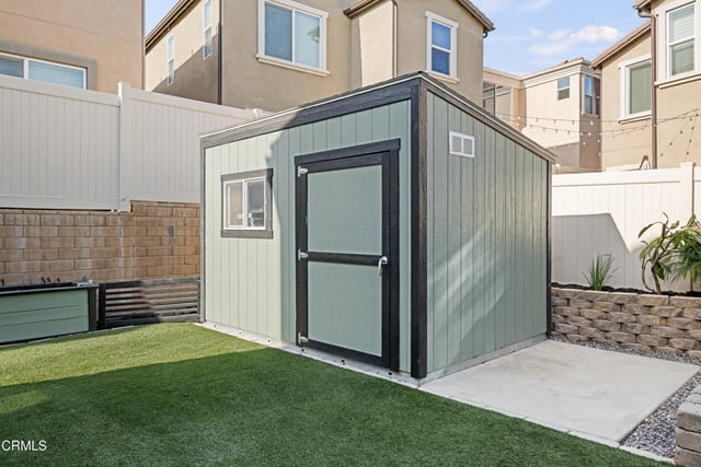 549 Kumquat Court, Santa Paula, CA 93060 — photo 20 of 55