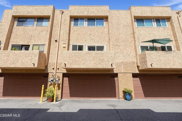 5307 Wilkinson Avenue 19b, Valley Village, CA 91607 — photo 28 of 32