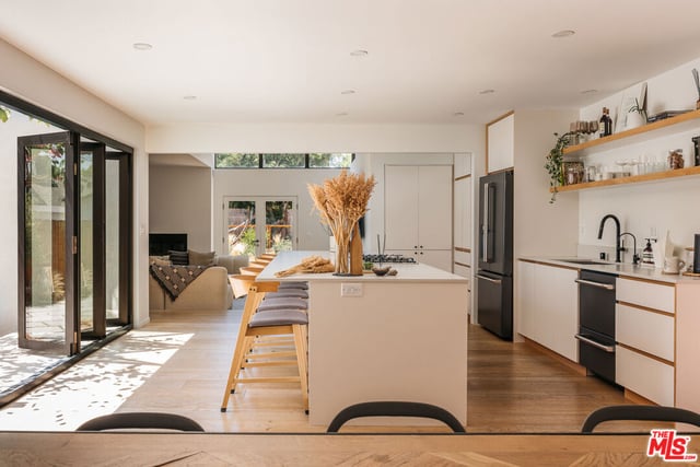 12507 Westminster Avenue, Los Angeles, CA 90066 — photo 11 of 40