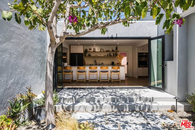 12507 Westminster Avenue, Los Angeles, CA 90066 — photo 15 of 40
