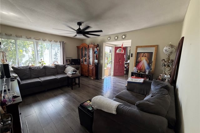 7431 Topeka Drive, Reseda, CA 91335 — photo 3 of 13
