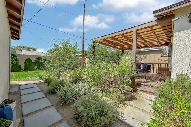2035 N Evergreen Street, Burbank, CA 91505 — photo 35 of 41