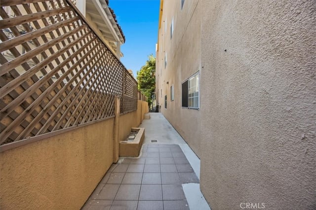 2205 S Bentley Avenue 102, Los Angeles, CA 90064 — photo 37 of 43
