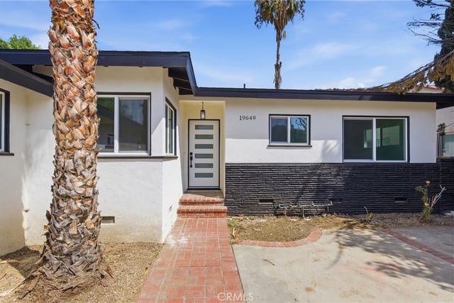 19649 Friar Street, Tarzana, CA 91335 — photo 3 of 63