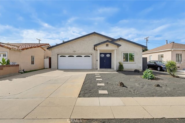2542 E Madison Street, Carson, CA 90810 — photo 2 of 38
