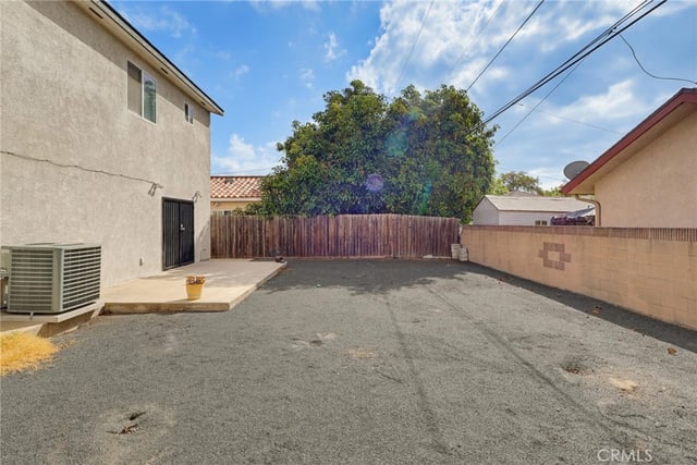 2542 E Madison Street, Carson, CA 90810 — photo 32 of 38