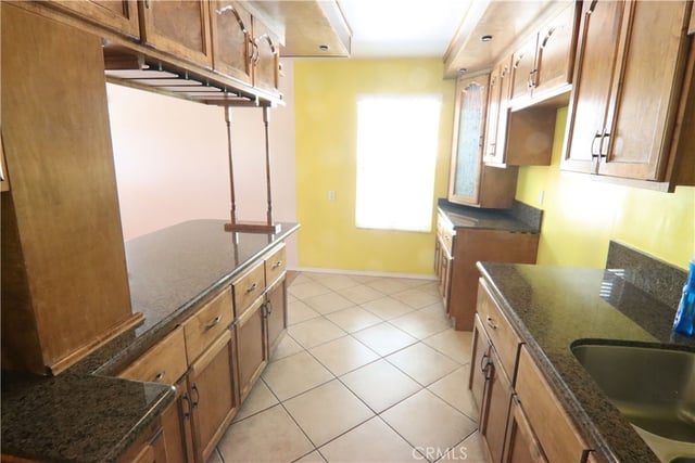 10332 Dolan Avenue, Downey, CA 90241 — photo 8 of 24