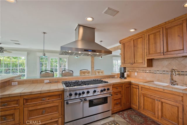 12546 Middlecoff Place, Granada Hills, CA 91344 — photo 16 of 56