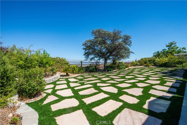 12546 Middlecoff Place, Granada Hills, CA 91344 — photo 4 of 56