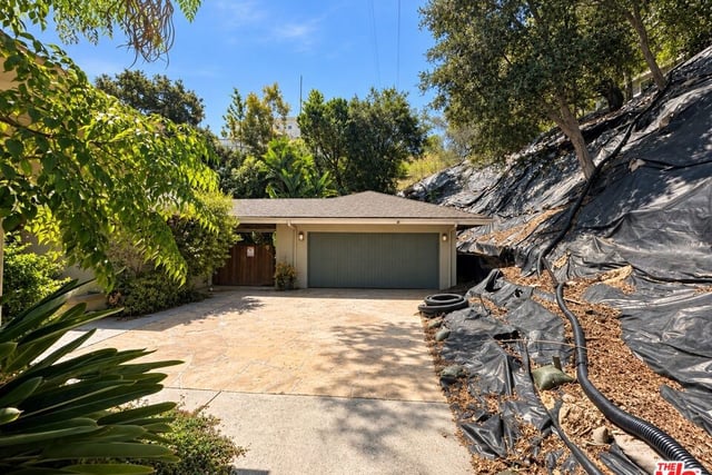 3500 Wrightwood Drive, Los Angeles, CA 91604 — photo 6 of 16