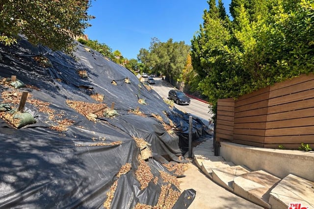 3500 Wrightwood Drive, Los Angeles, CA 91604 — photo 8 of 16
