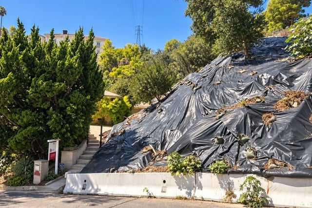 3500 Wrightwood Drive, Los Angeles, CA 91604 — photo 9 of 16