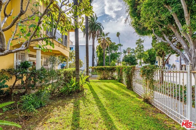 7642 Hampton Avenue, West Hollywood, CA 90046 — photo 63 of 65
