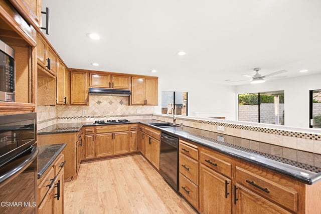 12675 Hillside Drive, Moorpark, CA 93021 — photo 11 of 40