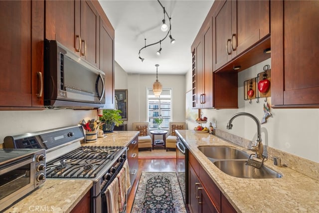 800 E Ocean Boulevard 1505, Long Beach, CA 90802 — photo 15 of 45