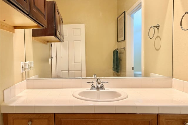 5721 Velvet Oak Court, Simi Valley, CA 93063 — photo 29 of 45