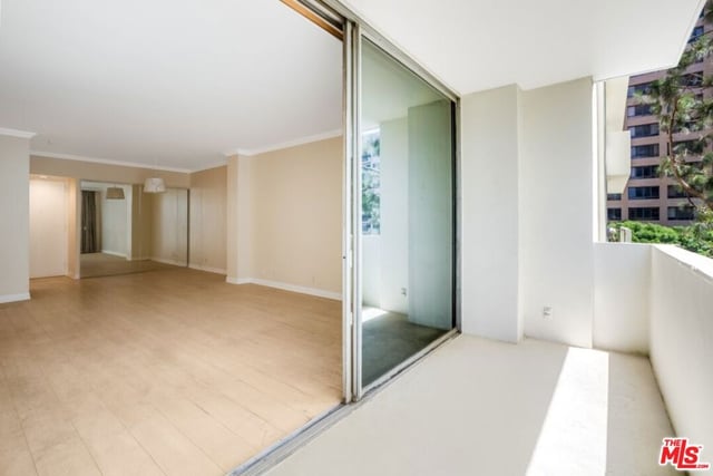 10433 Wilshire Boulevard 405, Los Angeles, CA 90024 — photo 15 of 37