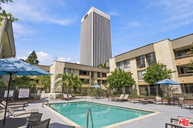 750 S Spaulding Avenue 107, Los Angeles, CA 90036 — photo 19 of 19