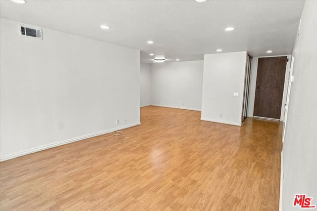 750 S Spaulding Avenue 107, Los Angeles, CA 90036 — photo 5 of 19