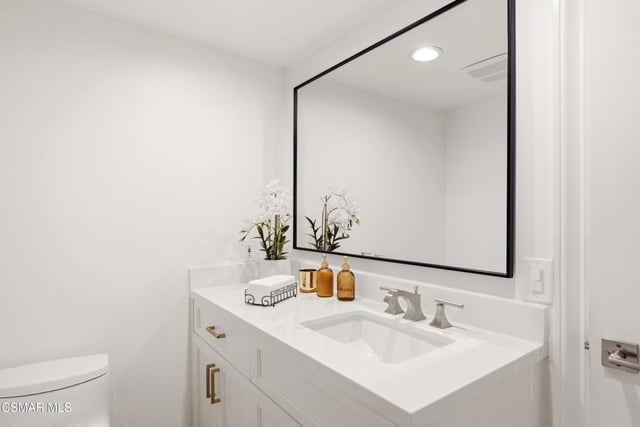 29005 Tackaberry Court, Agoura Hills, CA 91301 — photo 18 of 44