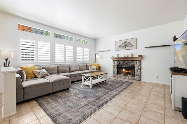 29342 Hidden Oak, Canyon Country, CA 91387 — photo 15 of 68