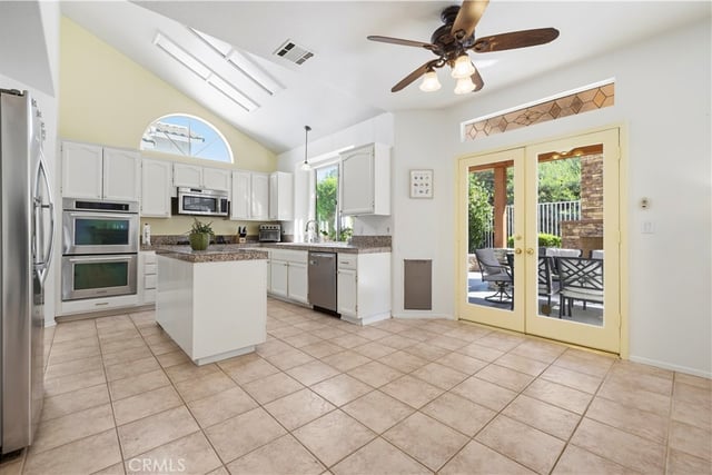 29342 Hidden Oak, Canyon Country, CA 91387 — photo 20 of 68