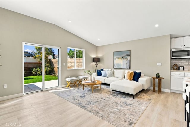 2001 Carfax, Long Beach, CA 90815 — photo 15 of 45
