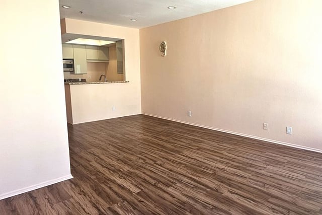 19350 Sherman Way 325, Los Angeles, CA 91335 — photo 15 of 37
