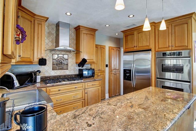 4864 W 139th, Hawthorne, CA 90250 — photo 10 of 28