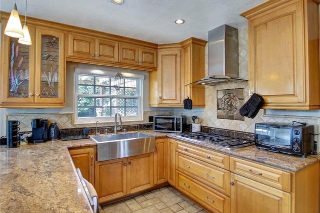 4864 W 139th, Hawthorne, CA 90250 — photo 9 of 28