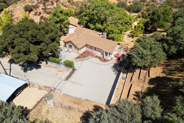 33300 Eastern, Agua Dulce, CA 91390 — photo 2 of 48