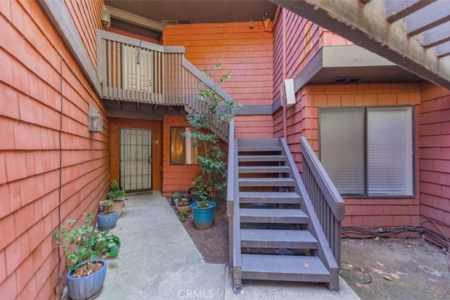 318 S Prospectors 44, Diamond Bar, CA 91765 — photo 2 of 37