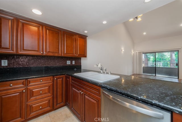 318 S Prospectors 44, Diamond Bar, CA 91765 — photo 6 of 37