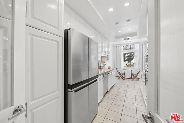 200 N Swall Drive 462, Beverly Hills, CA 90211 — photo 11 of 36