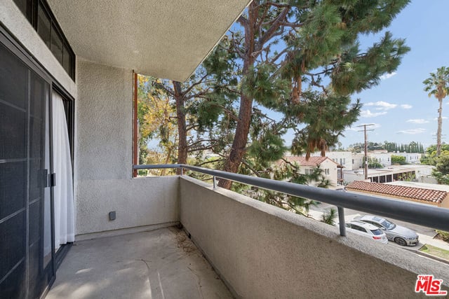 200 N Swall Drive 462, Beverly Hills, CA 90211 — photo 20 of 36