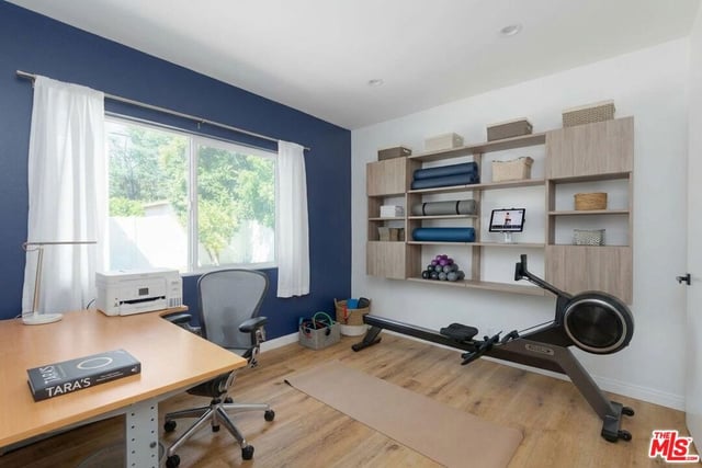 5409 Fallbrook Avenue, Los Angeles, CA 91367 — photo 11 of 37