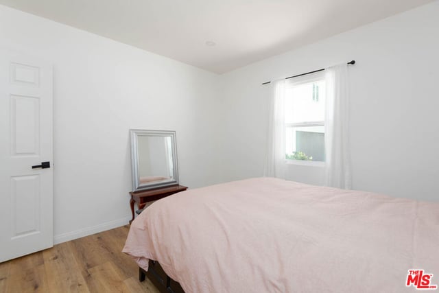 5409 Fallbrook Avenue, Los Angeles, CA 91367 — photo 15 of 37
