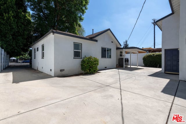 5409 Fallbrook Avenue, Los Angeles, CA 91367 — photo 21 of 37