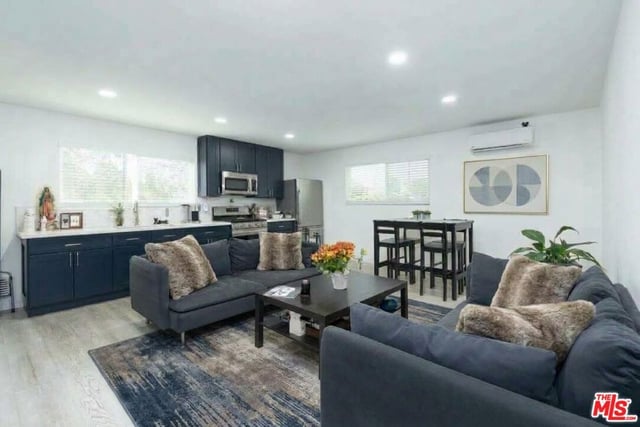 5409 Fallbrook Avenue, Los Angeles, CA 91367 — photo 27 of 37