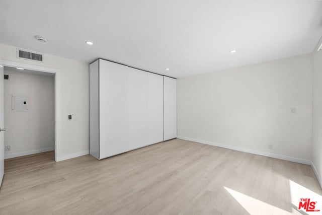 136 S Swall Drive 4, Los Angeles, CA 90048 — photo 20 of 32