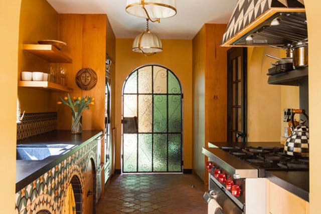 2351 Canyon Drive, Los Angeles, CA 90068 — photo 9 of 41