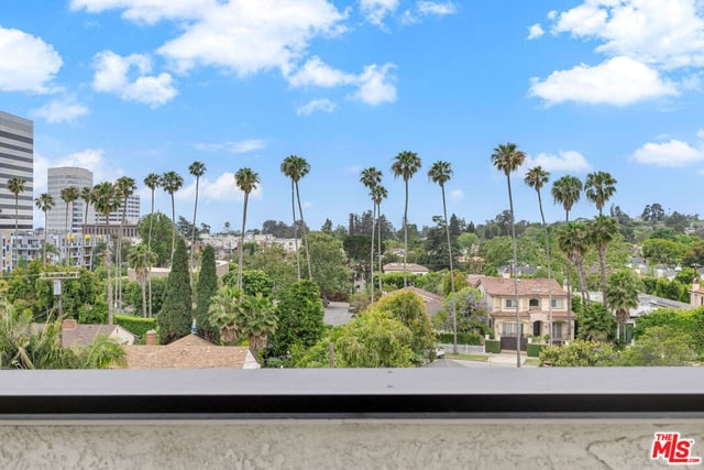 11982 Kiowa Avenue 307, Los Angeles, CA 90049 — photo 20 of 24