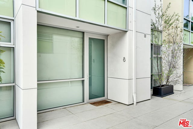 125 Pacific Street 8, Santa Monica, CA 90405 — photo 3 of 35