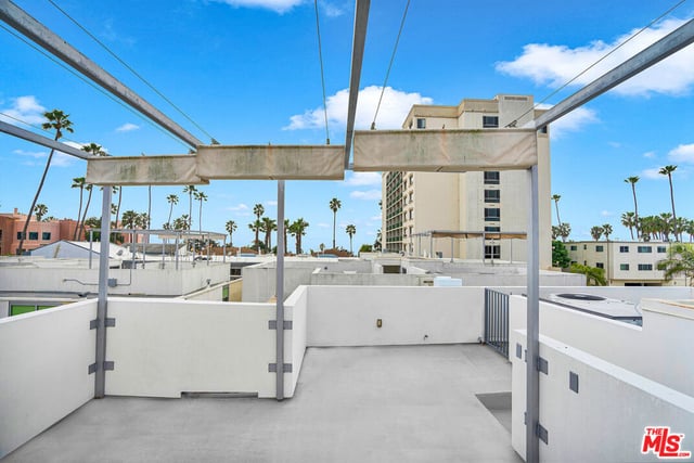 125 Pacific Street 8, Santa Monica, CA 90405 — photo 32 of 35