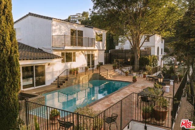 1926 N Crescent Heights Boulevard, Los Angeles, CA 90069 — photo 11 of 13
