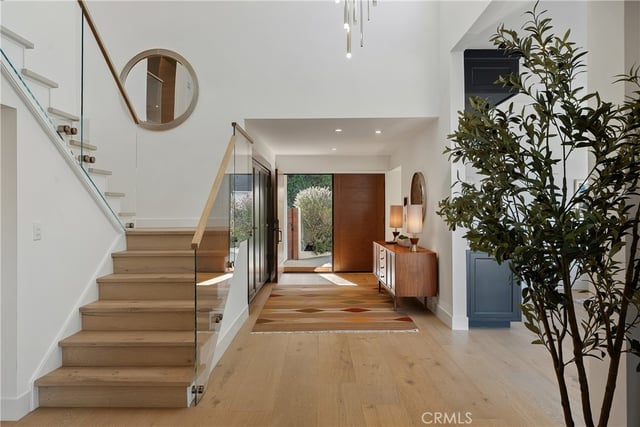 3516 Terrace View Drive, Encino, CA 91436 — photo 15 of 39