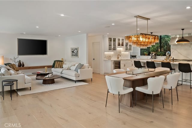 3516 Terrace View Drive, Encino, CA 91436 — photo 3 of 39