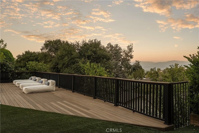 3516 Terrace View Drive, Encino, CA 91436 — photo 31 of 39